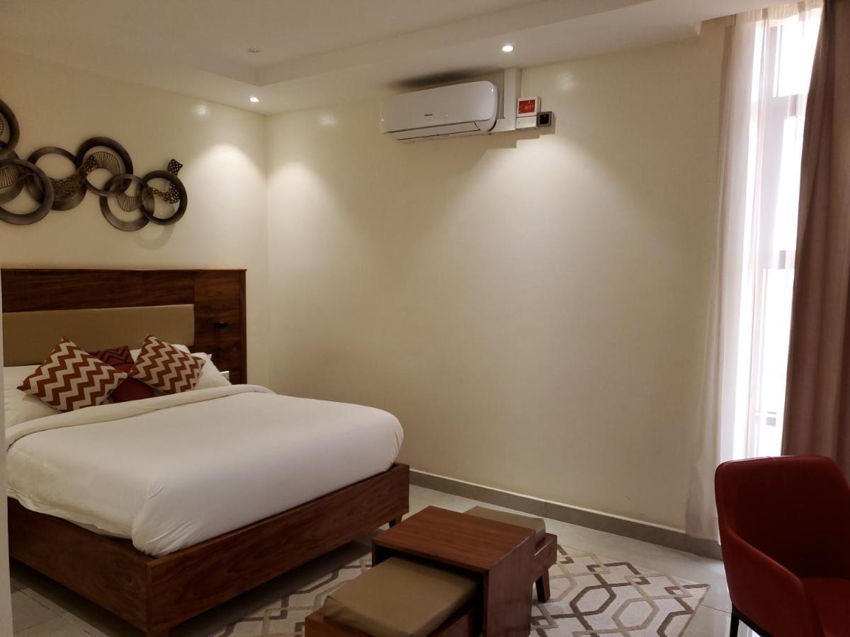 Millennium Terrace Hotel Kampala Extérieur photo