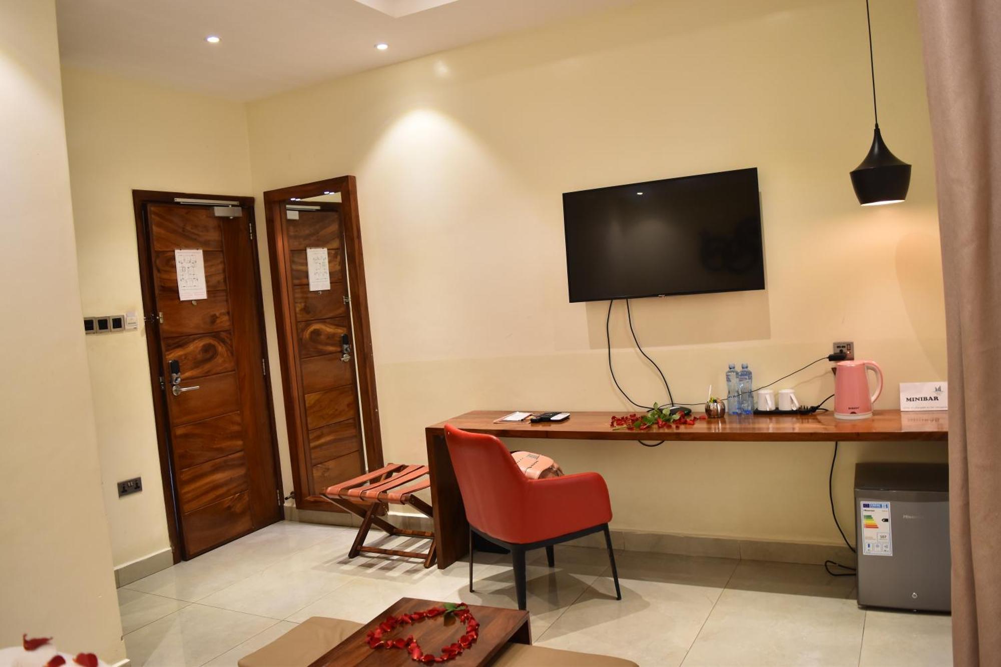 Millennium Terrace Hotel Kampala Extérieur photo