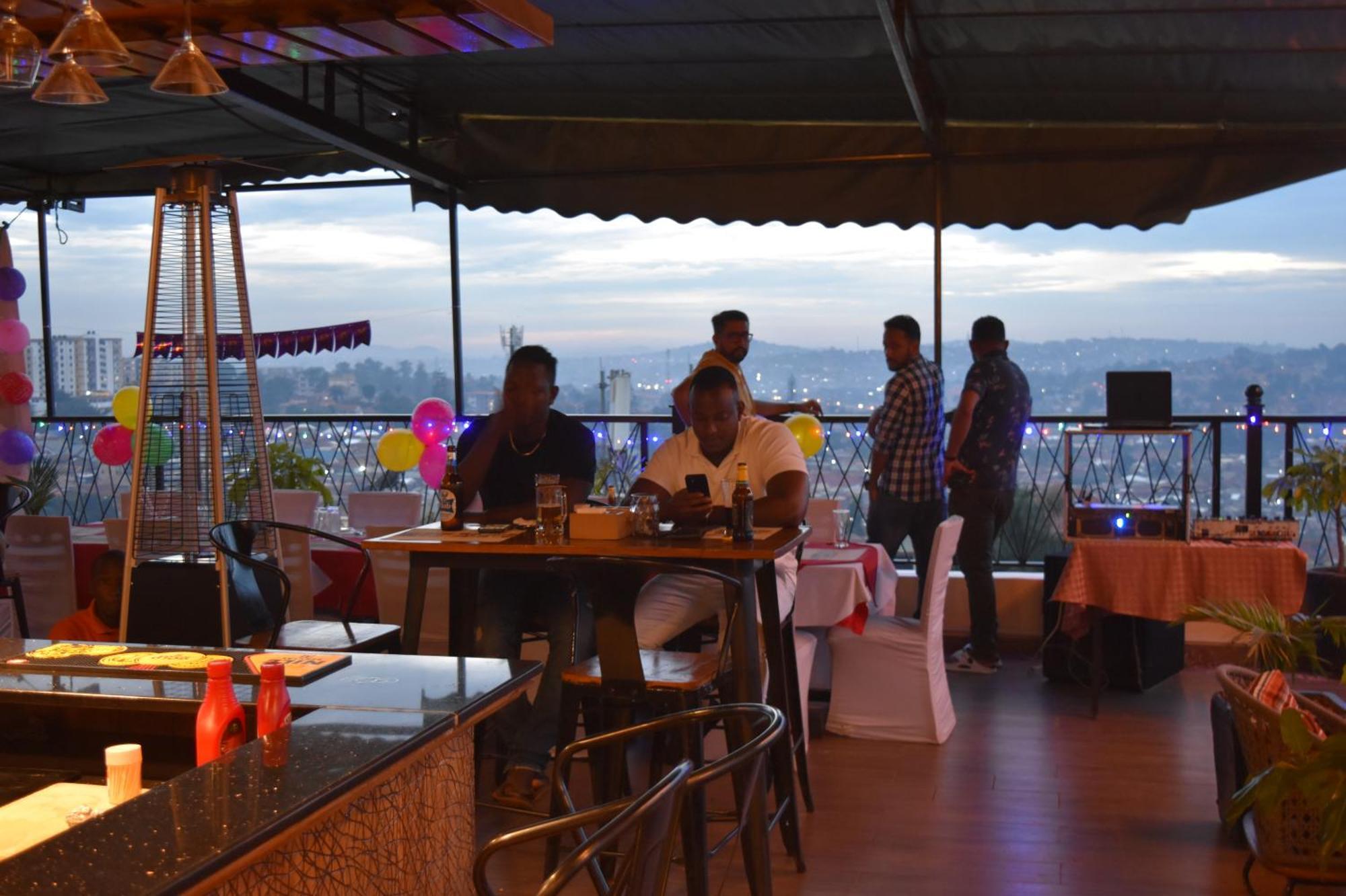 Millennium Terrace Hotel Kampala Extérieur photo