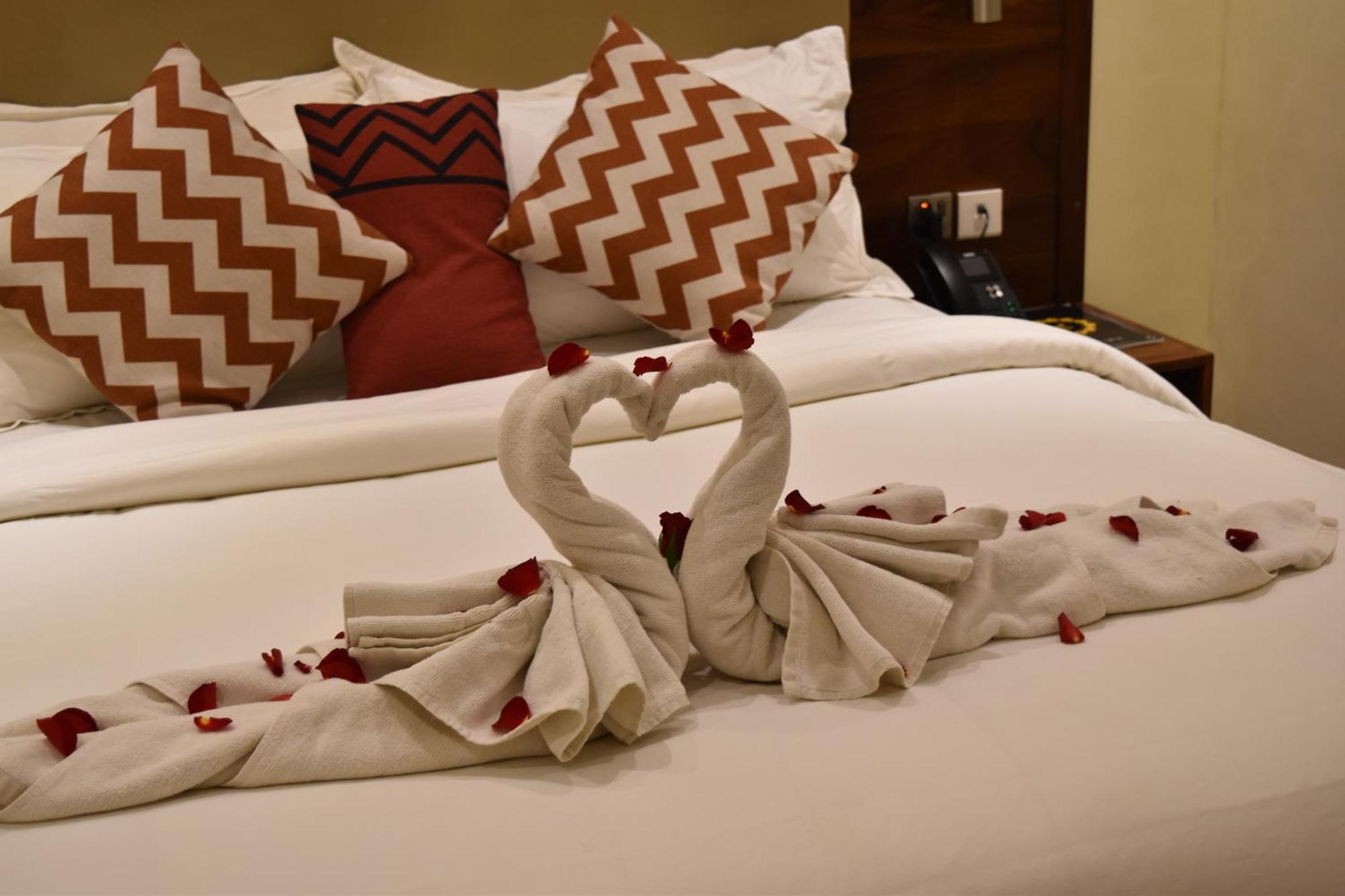 Millennium Terrace Hotel Kampala Extérieur photo